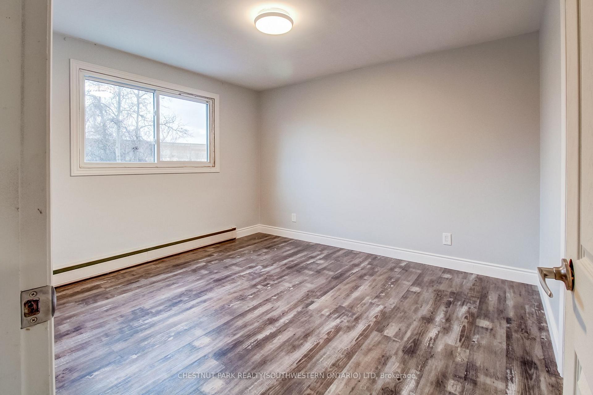 Photo 7 of 105 Dixon Street, Kitchener, Rockway — HOMEH