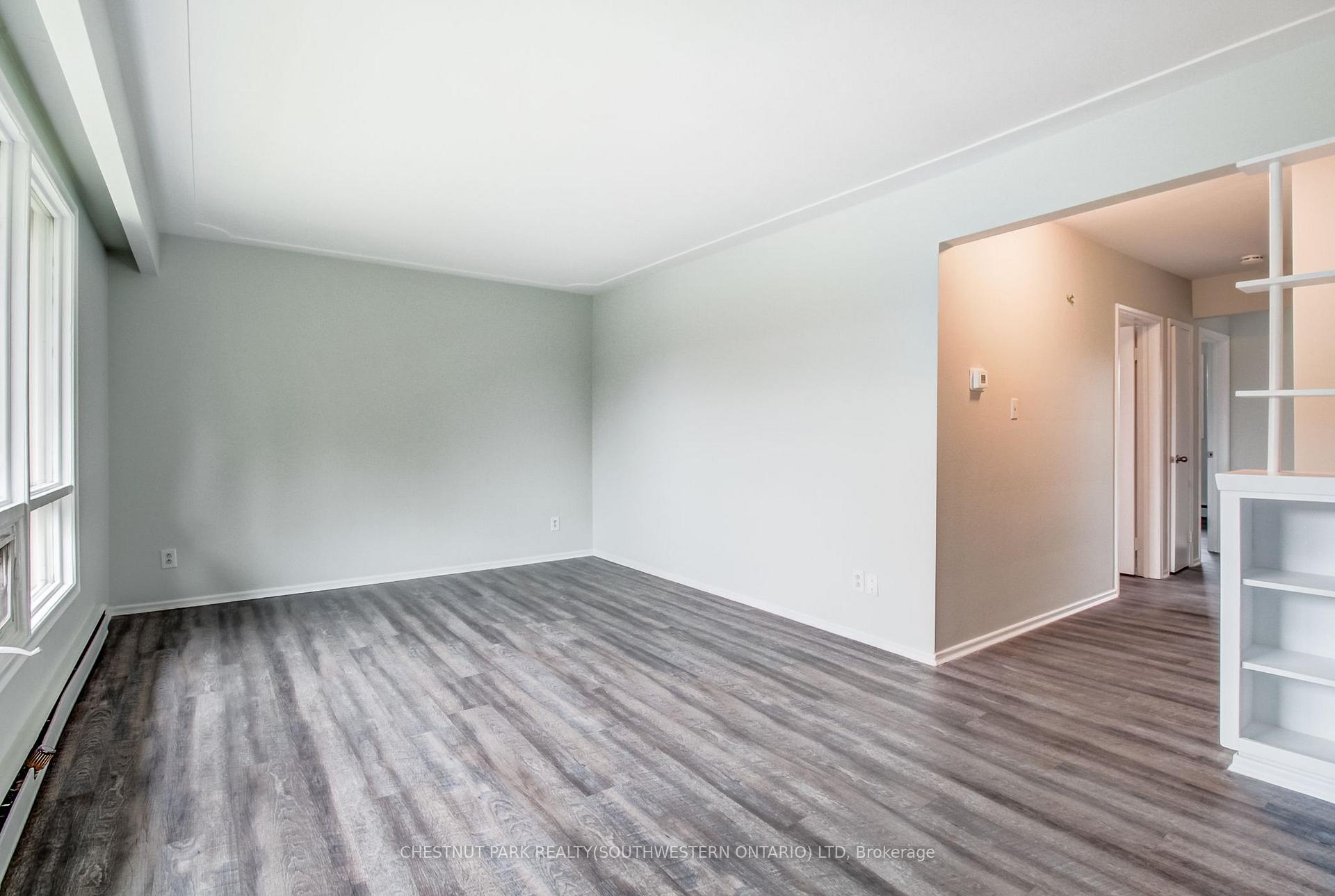 Photo 22 of 105 Dixon Street, Kitchener, Rockway — HOMEH