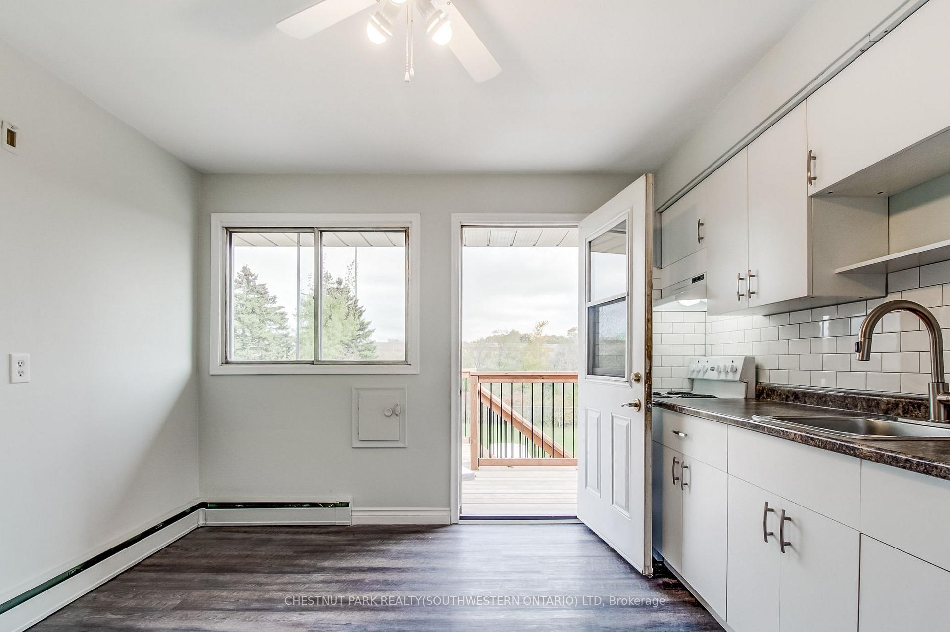 Photo 28 of 105 Dixon Street, Kitchener, Rockway — HOMEH