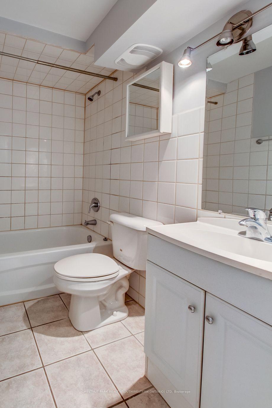 Photo 38 of 105 Dixon Street, Kitchener, Rockway — HOMEH