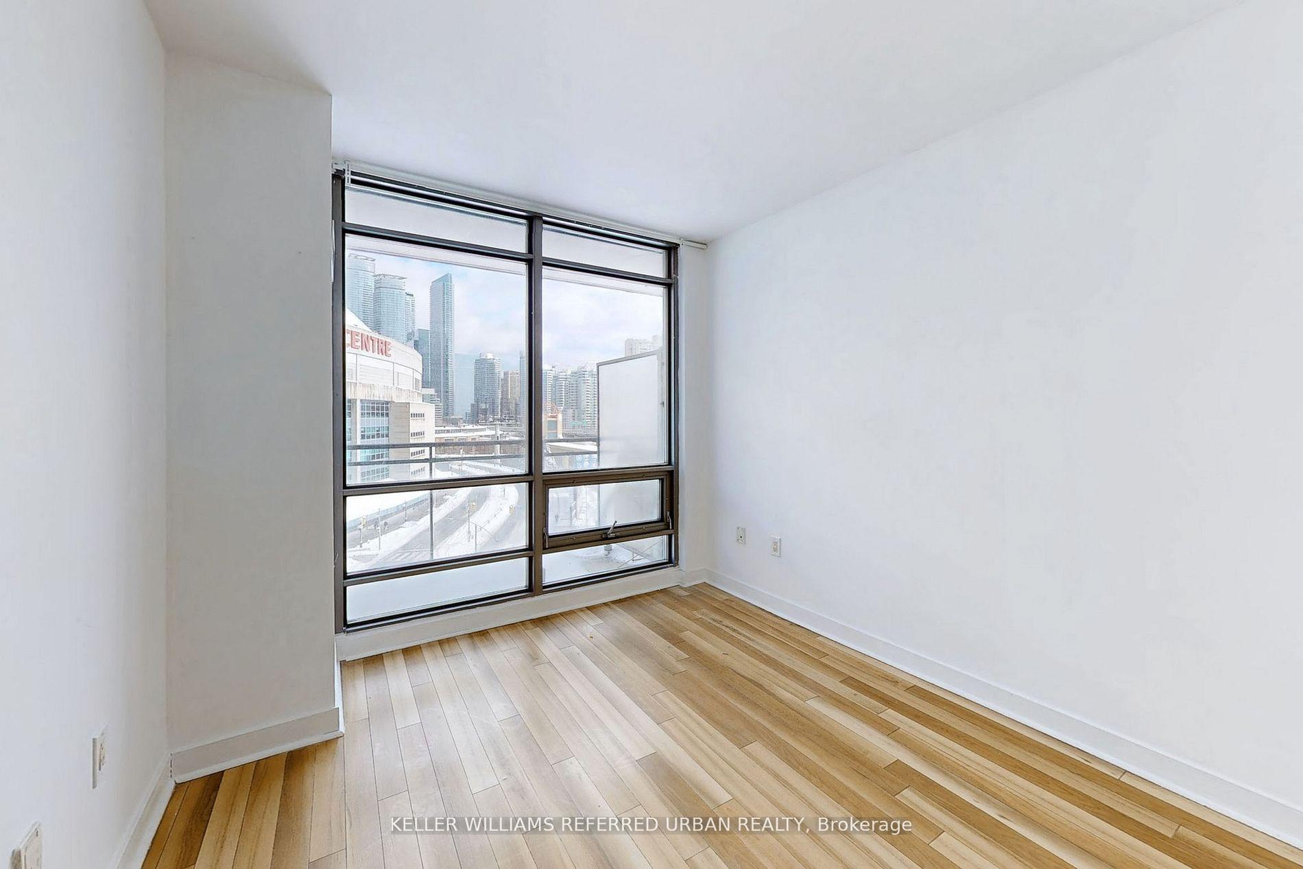 Photo 10 of Unit 708, 3 Navy Wharf Court, Toronto, Waterfront Communities — HOMEH