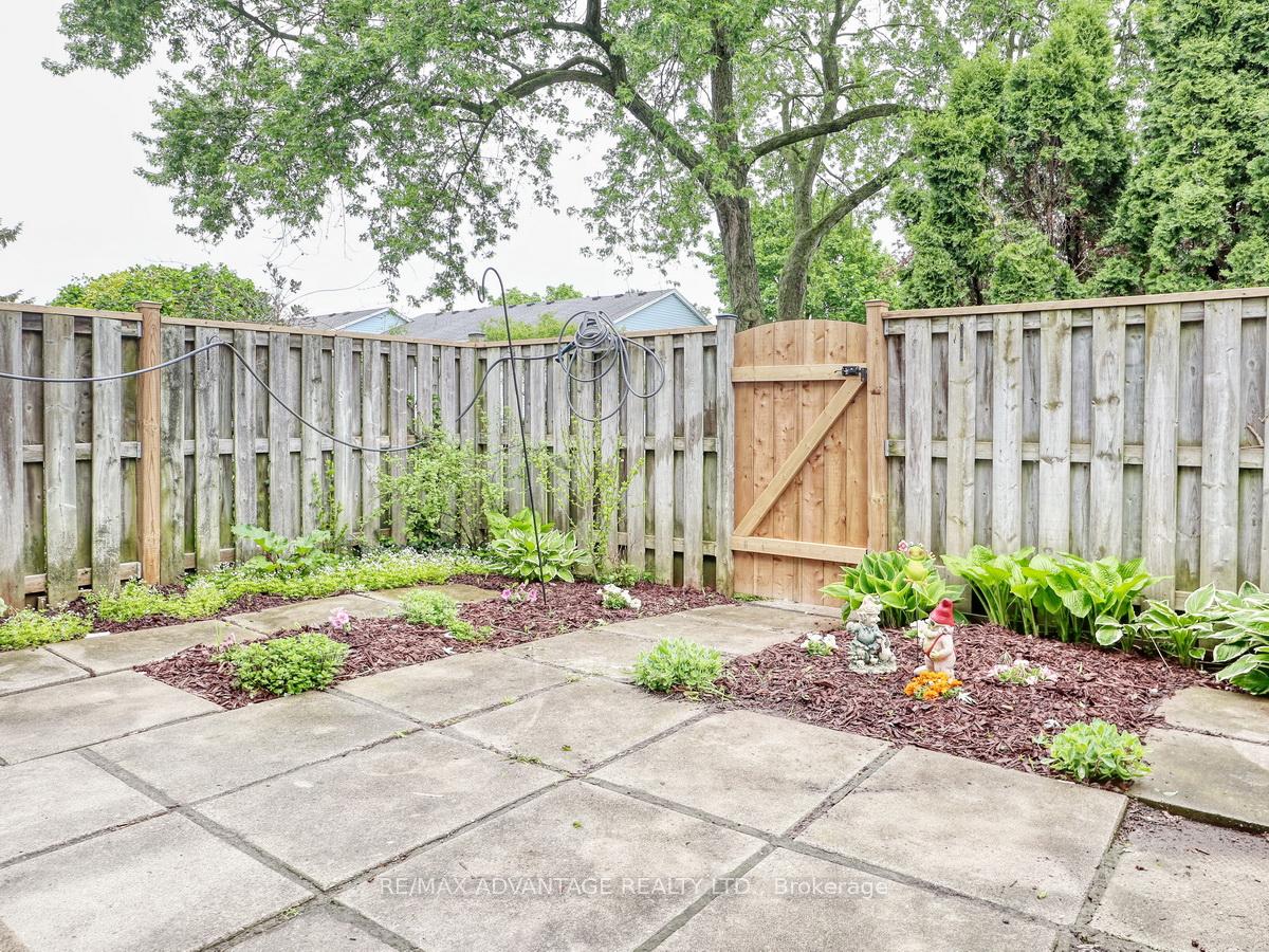 Photo 45 of 132 Monmore Road, London, North F — HOMEH