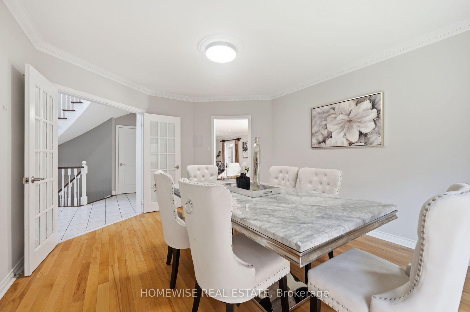 Photo 14 of 5859 Riverside Place, Mississauga, East Credit — HOMEH