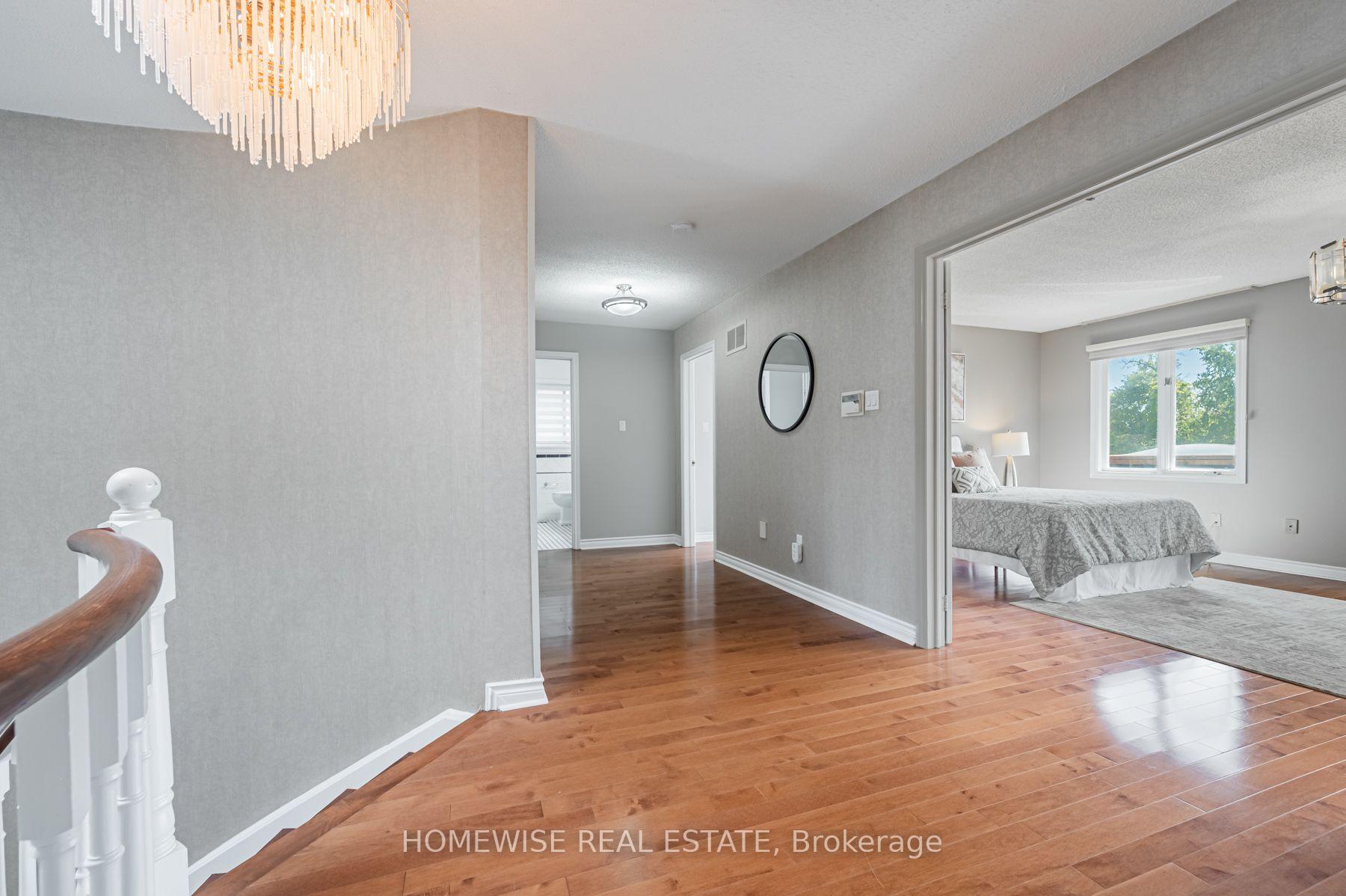 Photo 17 of 5859 Riverside Place, Mississauga, East Credit — HOMEH
