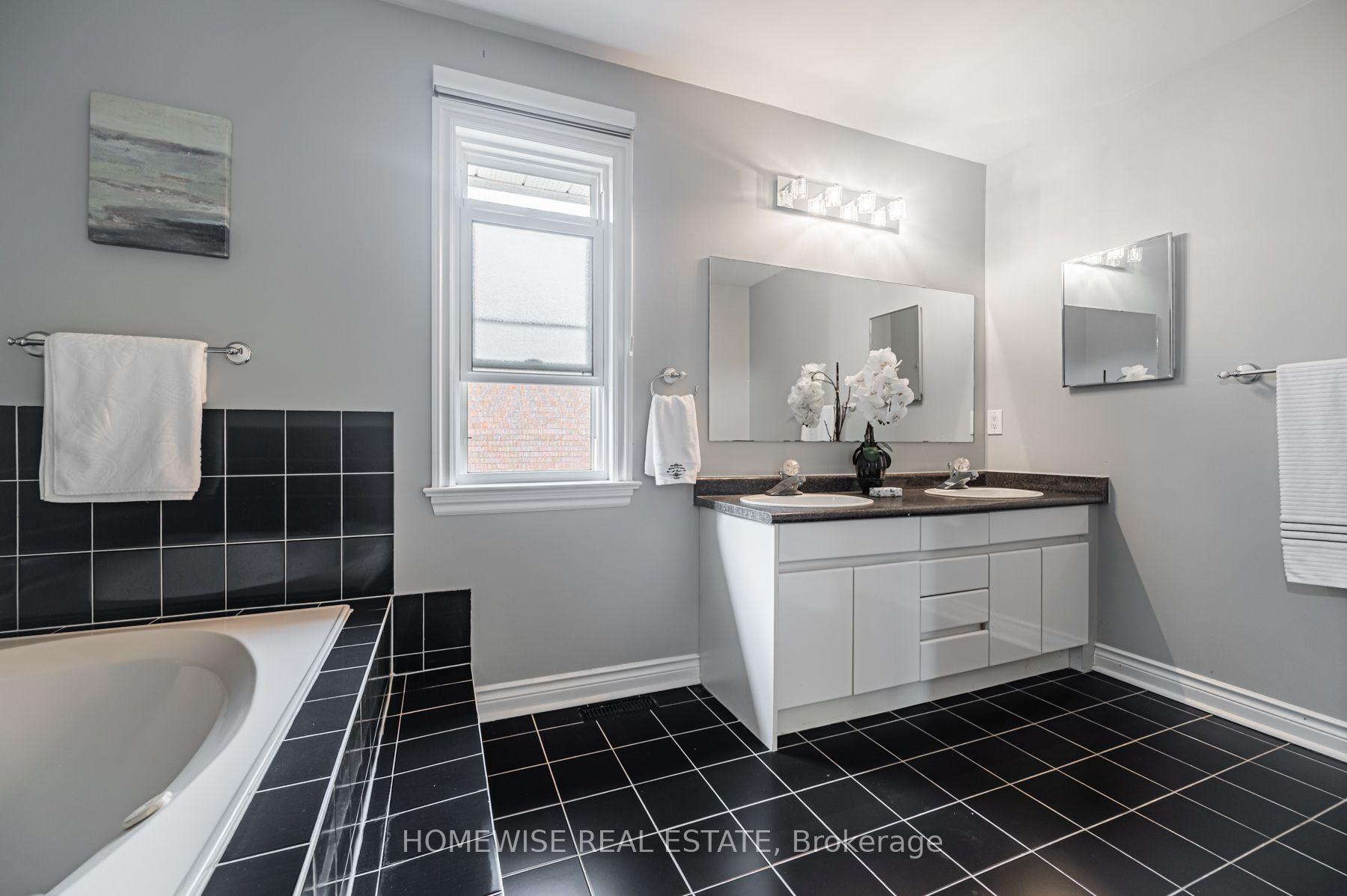 Photo 22 of 5859 Riverside Place, Mississauga, East Credit — HOMEH