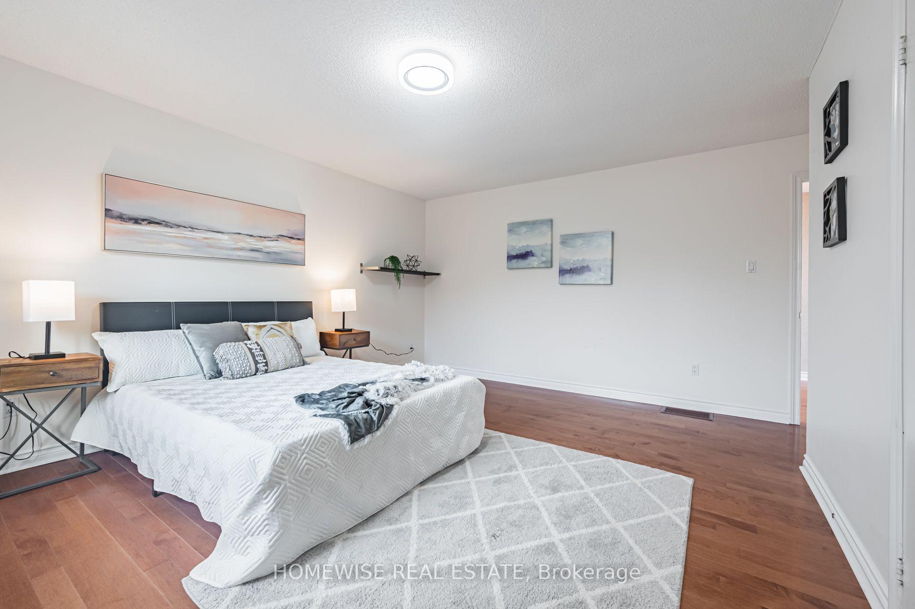 Photo 29 of 5859 Riverside Place, Mississauga, East Credit — HOMEH