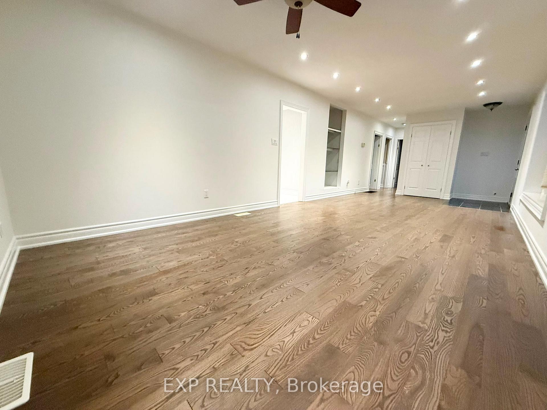 Photo of 12376 Tenth Line