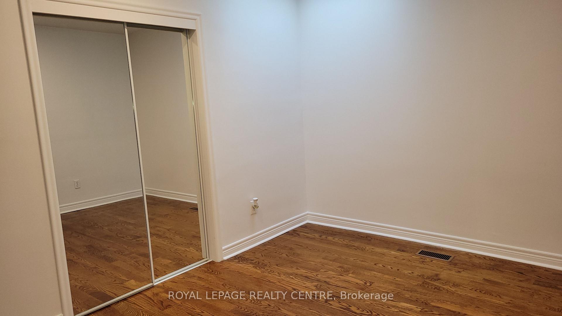 Photo 13 of 50 Rangoon Road, Etobicoke, Eringate-Centennial-West Deane — HOMEH