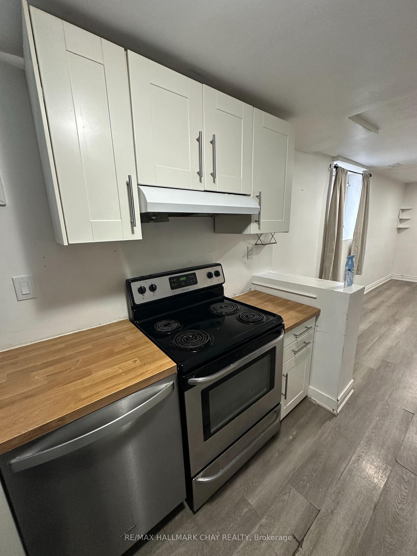 Photo 3 of Unit Lower, 28 Carlton Road, Barrie, Cundles East — HOMEH