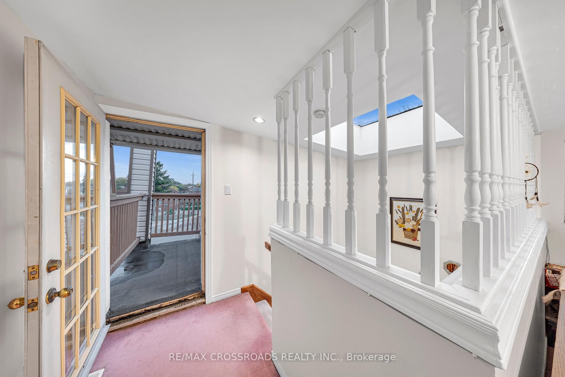 Photo 22 of 592A Danforth Road, Scarborough, Clairlea-Birchmount — HOMEH