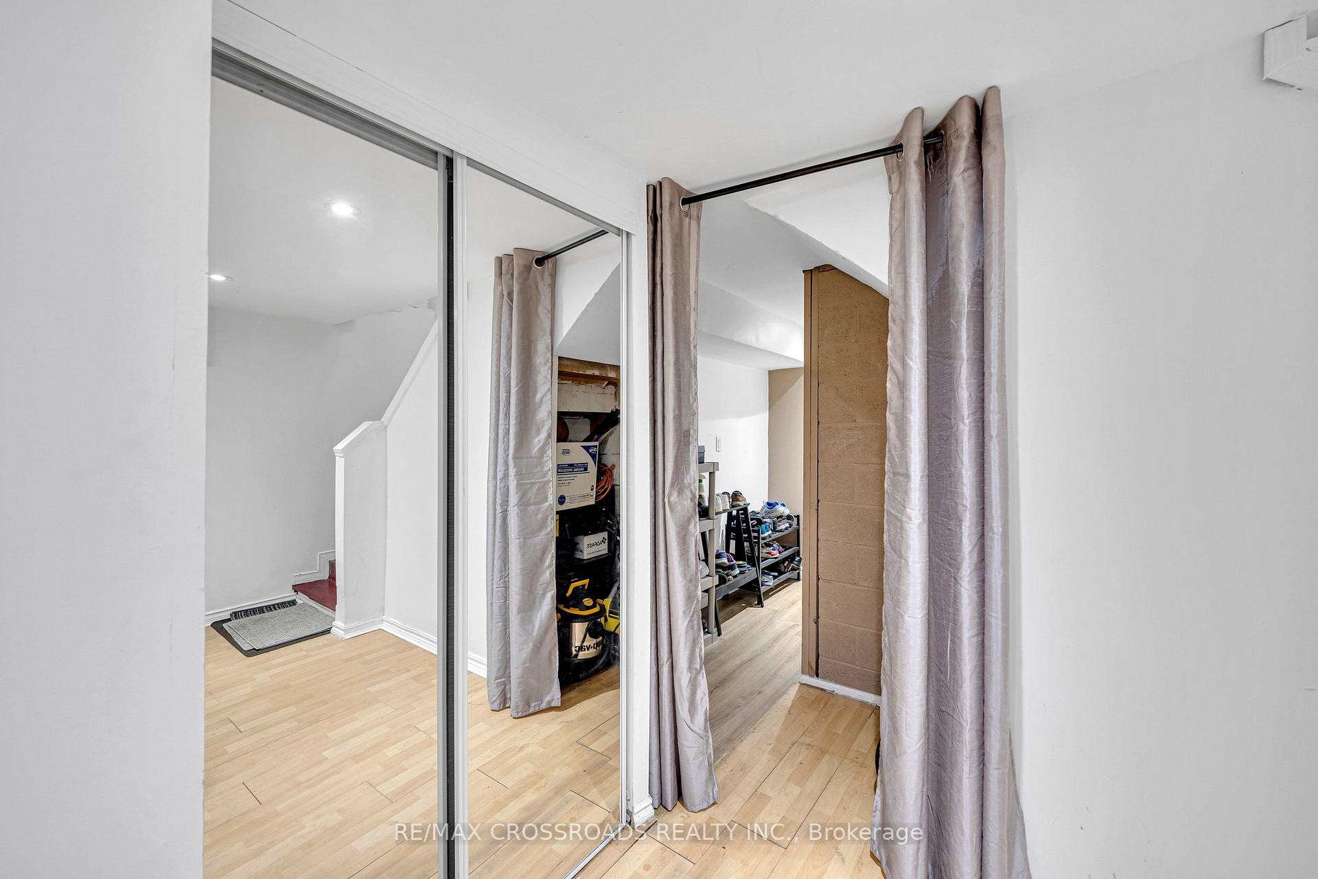 Photo 33 of 592A Danforth Road, Scarborough, Clairlea-Birchmount — HOMEH