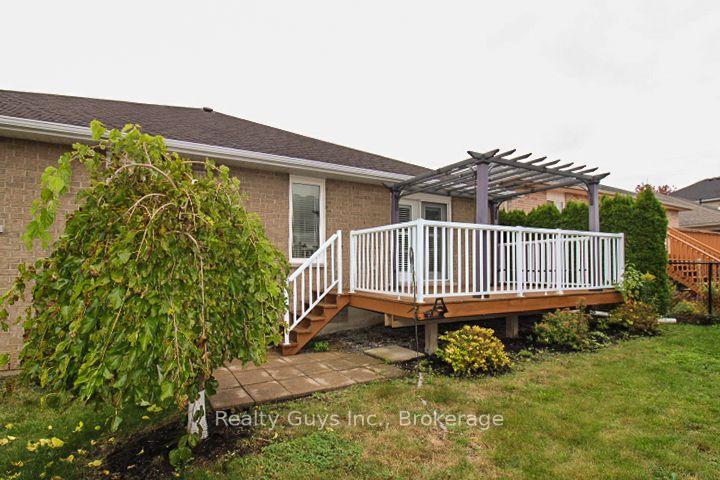 Photo 5 of 1682 Keppler Crescent, Peterborough, Monaghan Ward 2 — HOMEH