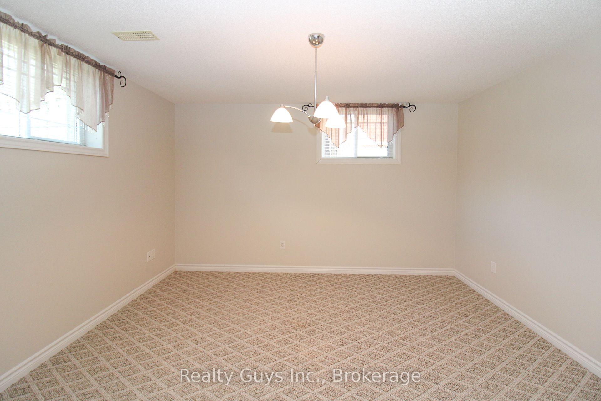 Photo 36 of 1682 Keppler Crescent, Peterborough, Monaghan Ward 2 — HOMEH
