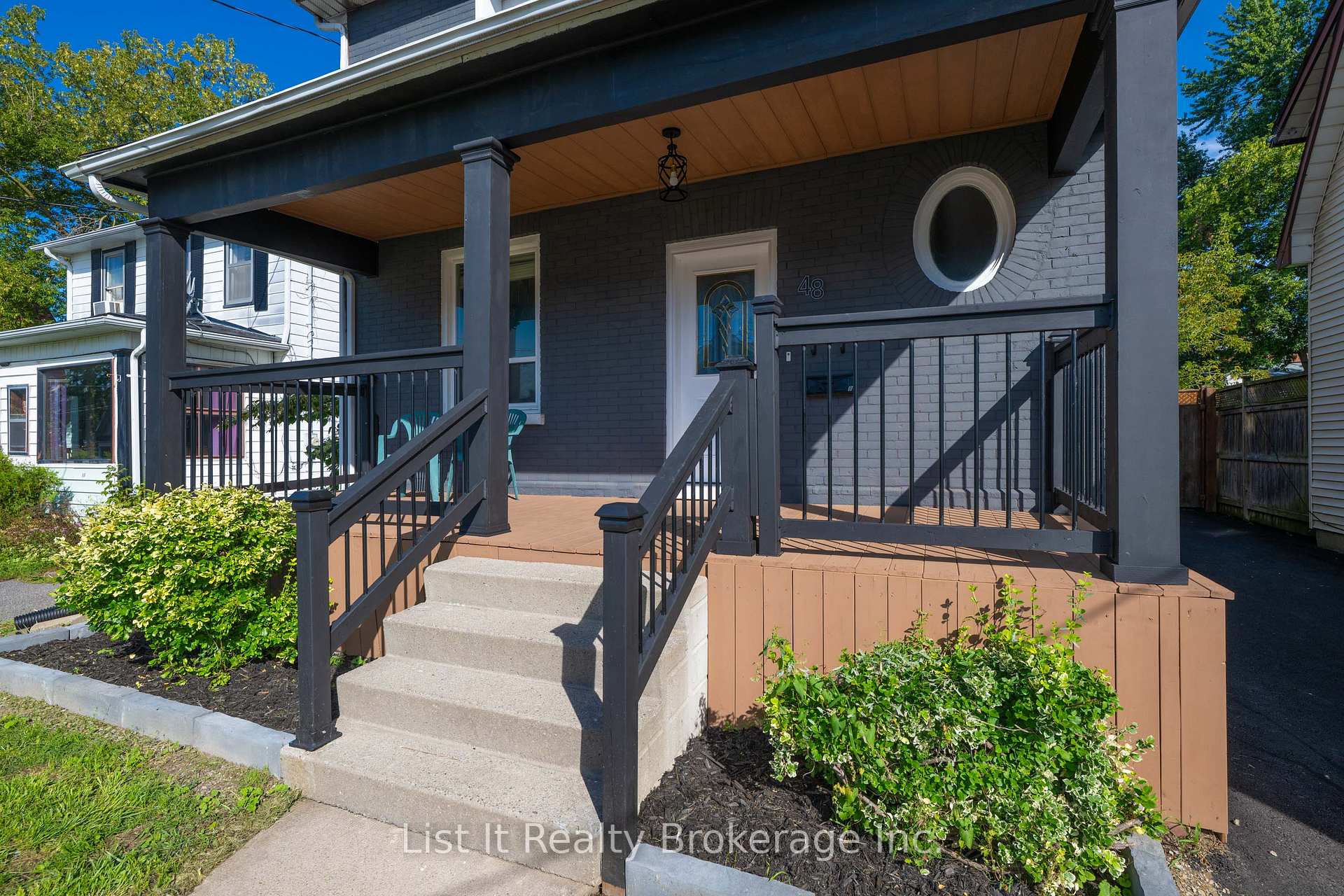 Photo 3 of 48 Brock Street E, Oshawa, O'Neill — HOMEH