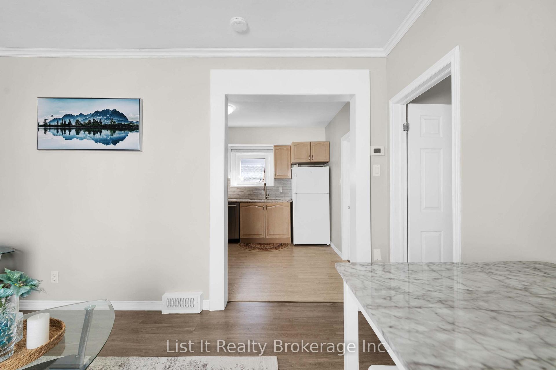 Photo 10 of 48 Brock Street E, Oshawa, O'Neill — HOMEH