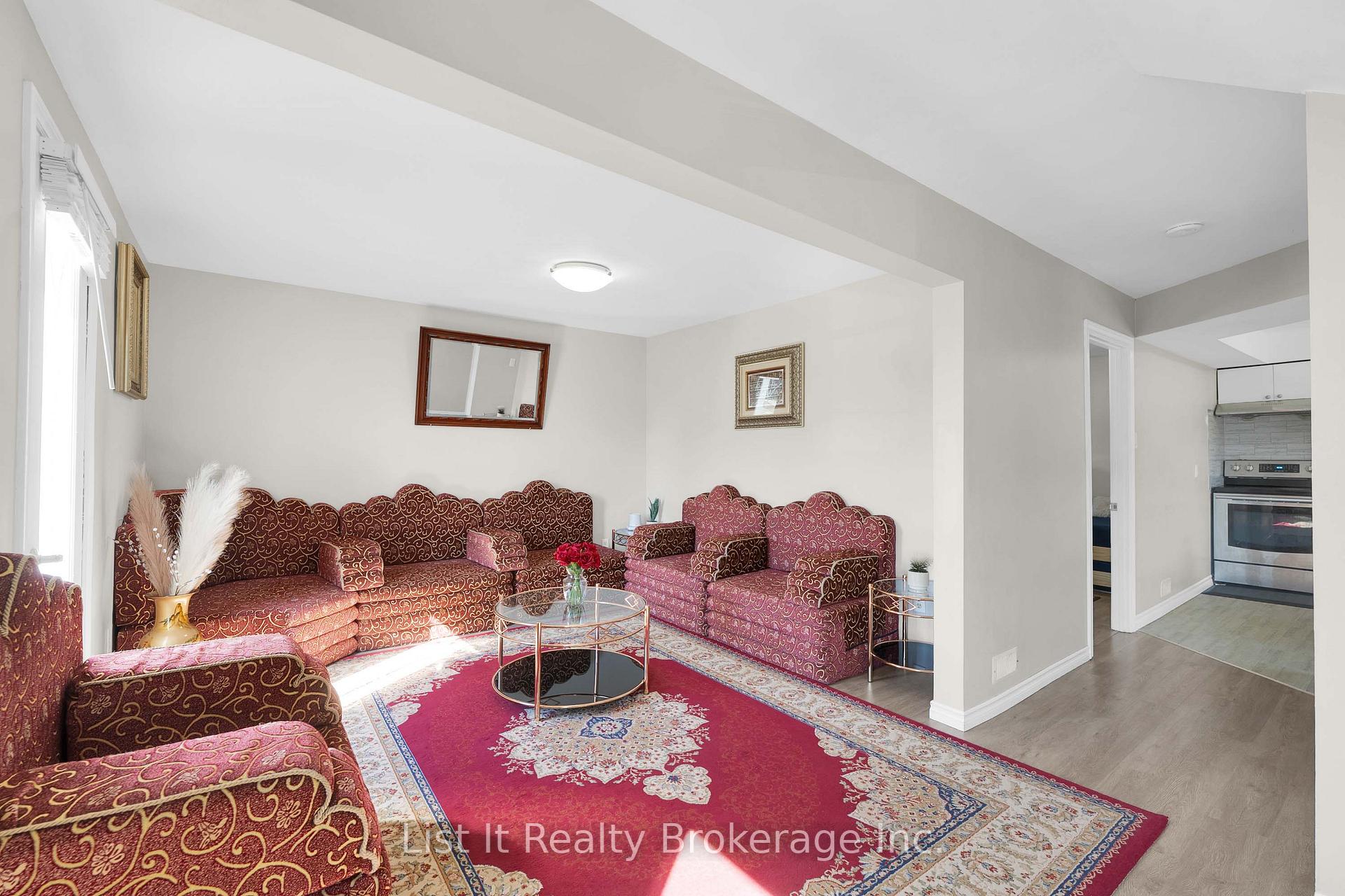 Photo 16 of 48 Brock Street E, Oshawa, O'Neill — HOMEH