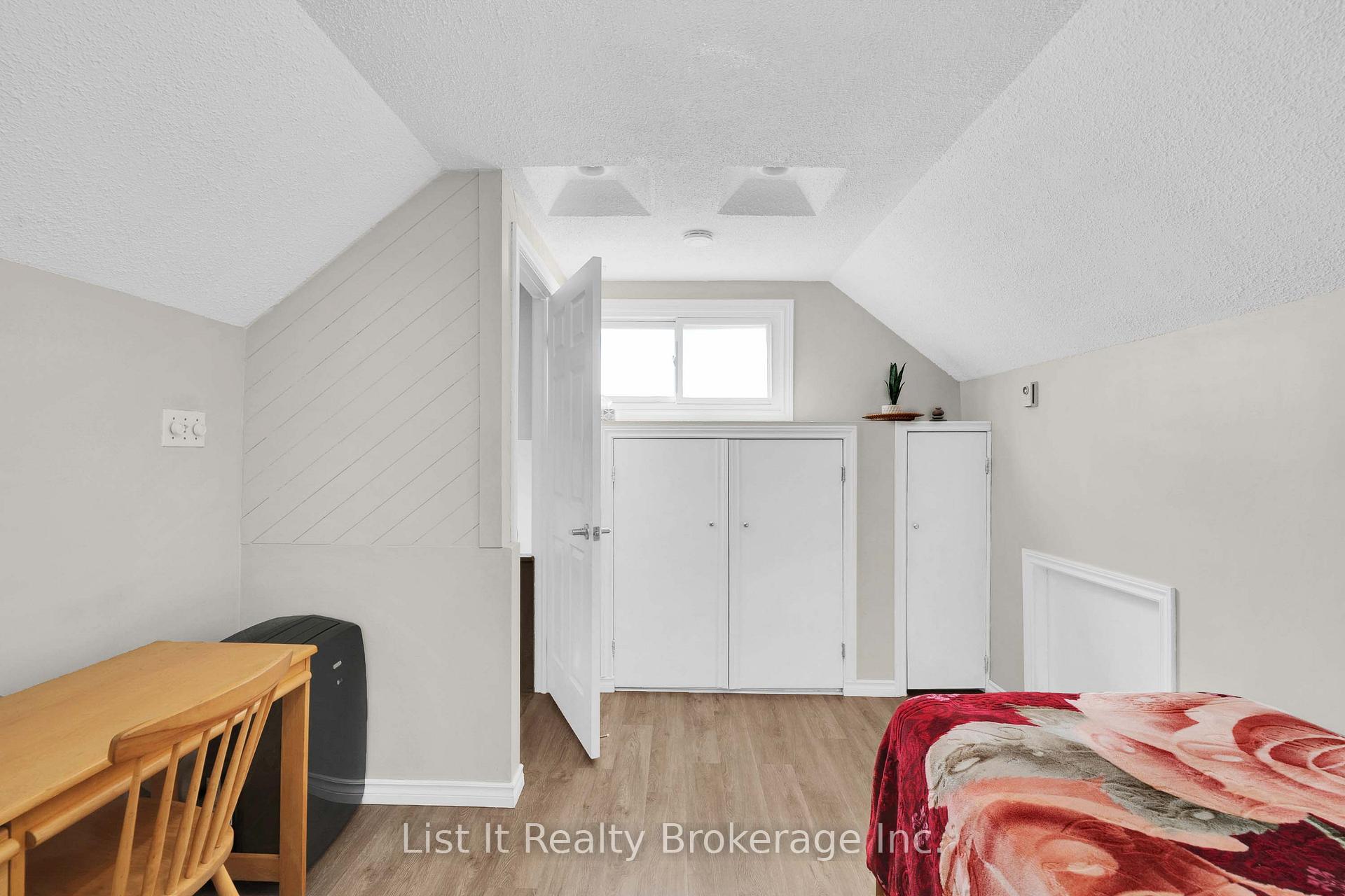 Photo 24 of 48 Brock Street E, Oshawa, O'Neill — HOMEH