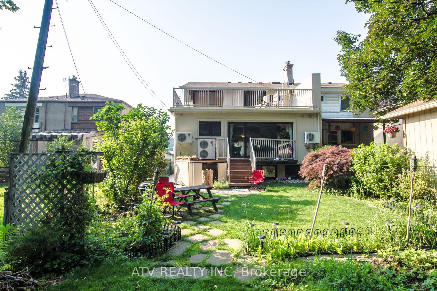 Photo 7 of 235 Saint Marks Road, Toronto, Lambton Baby Point — HOMEH