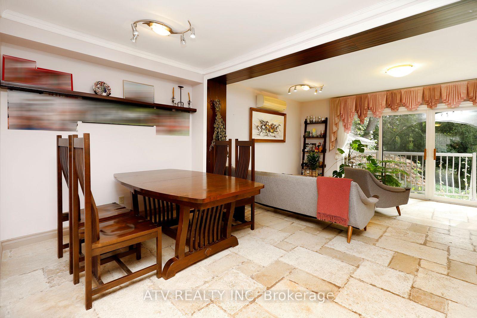 Photo 11 of 235 Saint Marks Road, Toronto, Lambton Baby Point — HOMEH