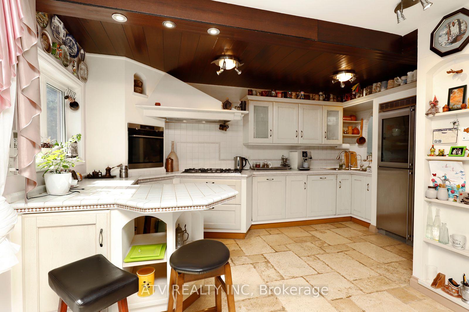 Photo 15 of 235 Saint Marks Road, Toronto, Lambton Baby Point — HOMEH