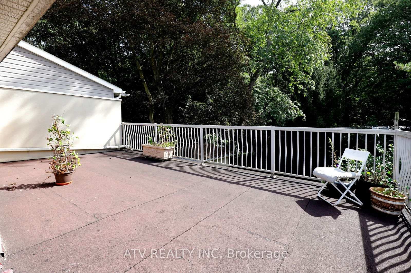 Photo 25 of 235 Saint Marks Road, Toronto, Lambton Baby Point — HOMEH