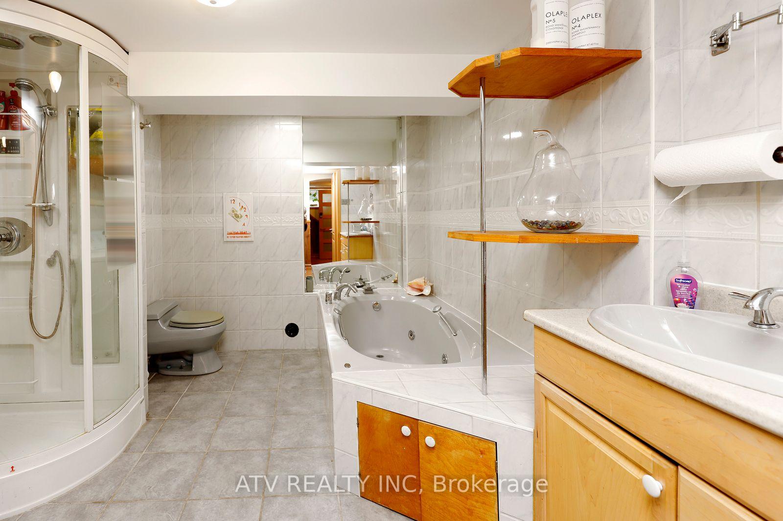 Photo 29 of 235 Saint Marks Road, Toronto, Lambton Baby Point — HOMEH