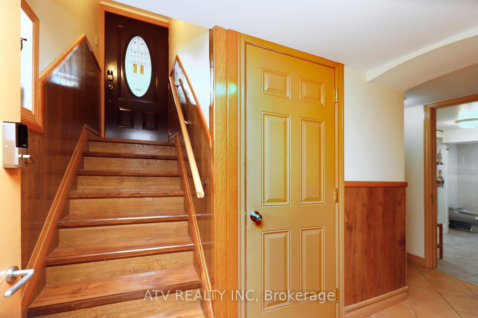 Photo 34 of 235 Saint Marks Road, Toronto, Lambton Baby Point — HOMEH