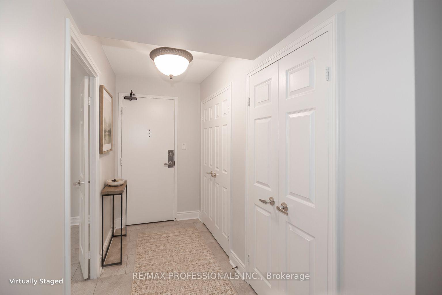 Photo 4 of Unit 105, 95 La Rose Avenue, Etobicoke, Humber Heights — HOMEH