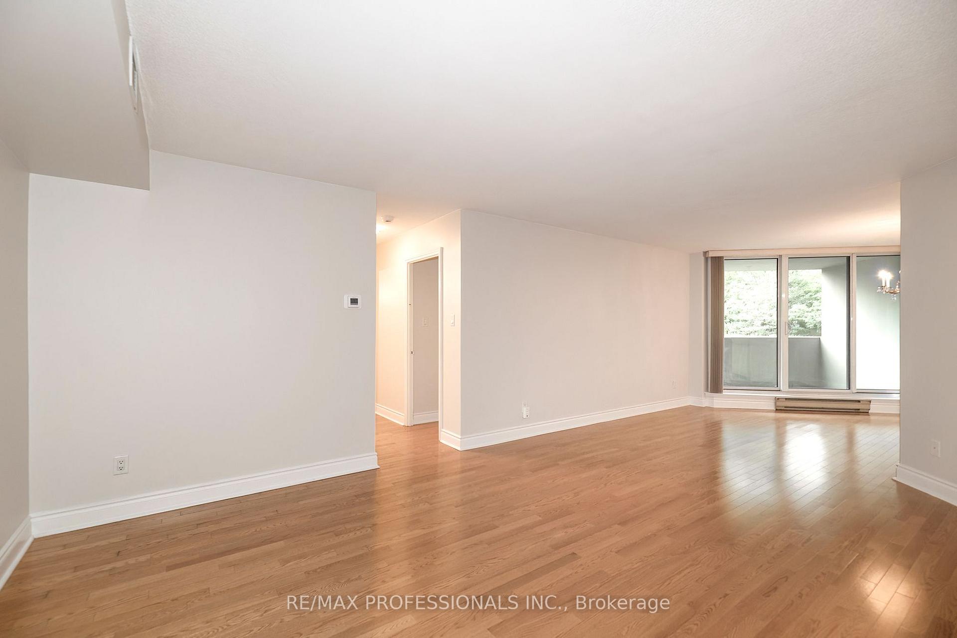 Photo 8 of Unit 105, 95 La Rose Avenue, Etobicoke, Humber Heights — HOMEH