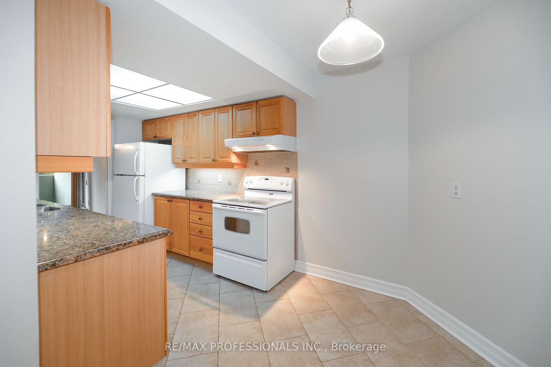 Photo 16 of Unit 105, 95 La Rose Avenue, Etobicoke, Humber Heights — HOMEH