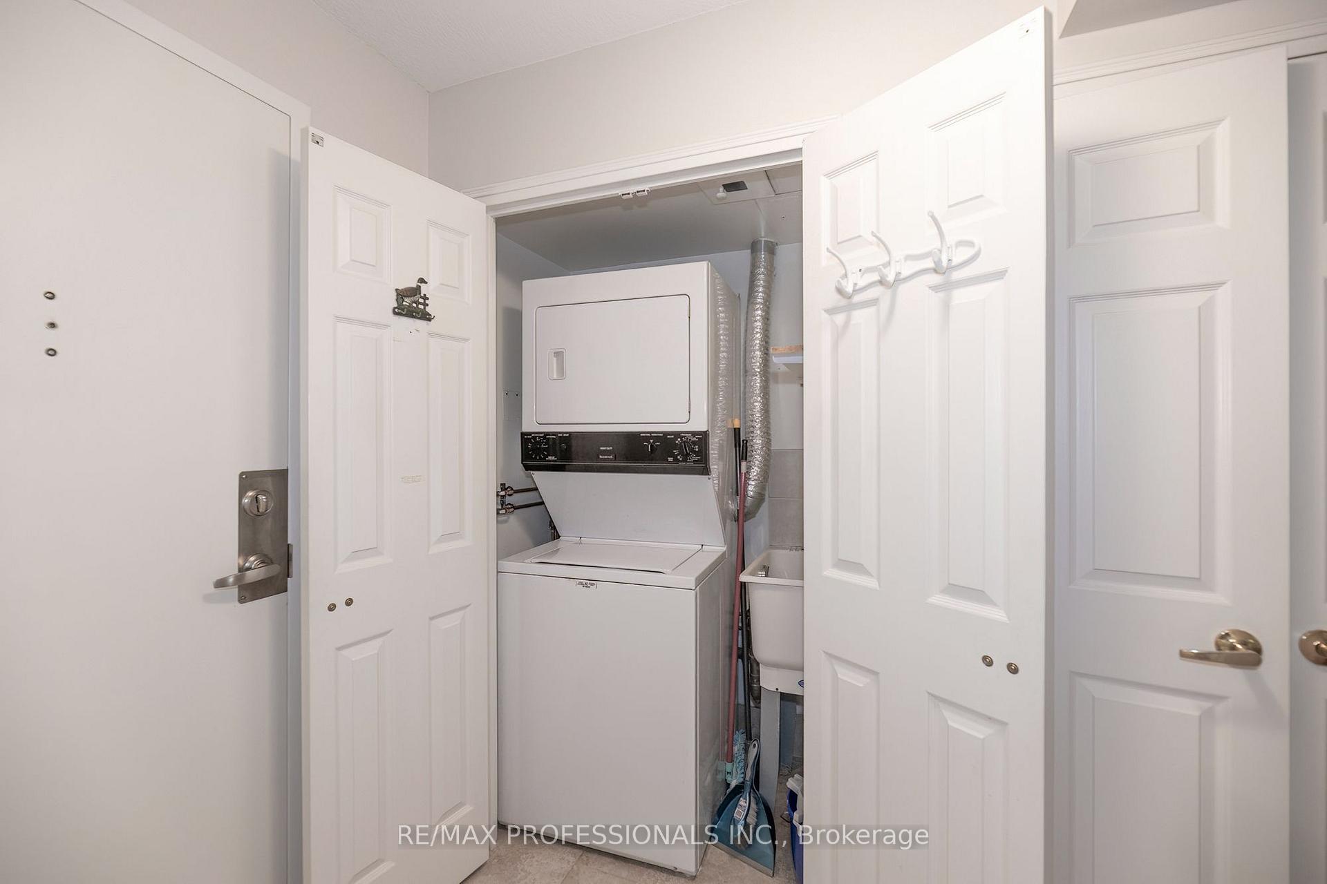 Photo 27 of Unit 105, 95 La Rose Avenue, Etobicoke, Humber Heights — HOMEH