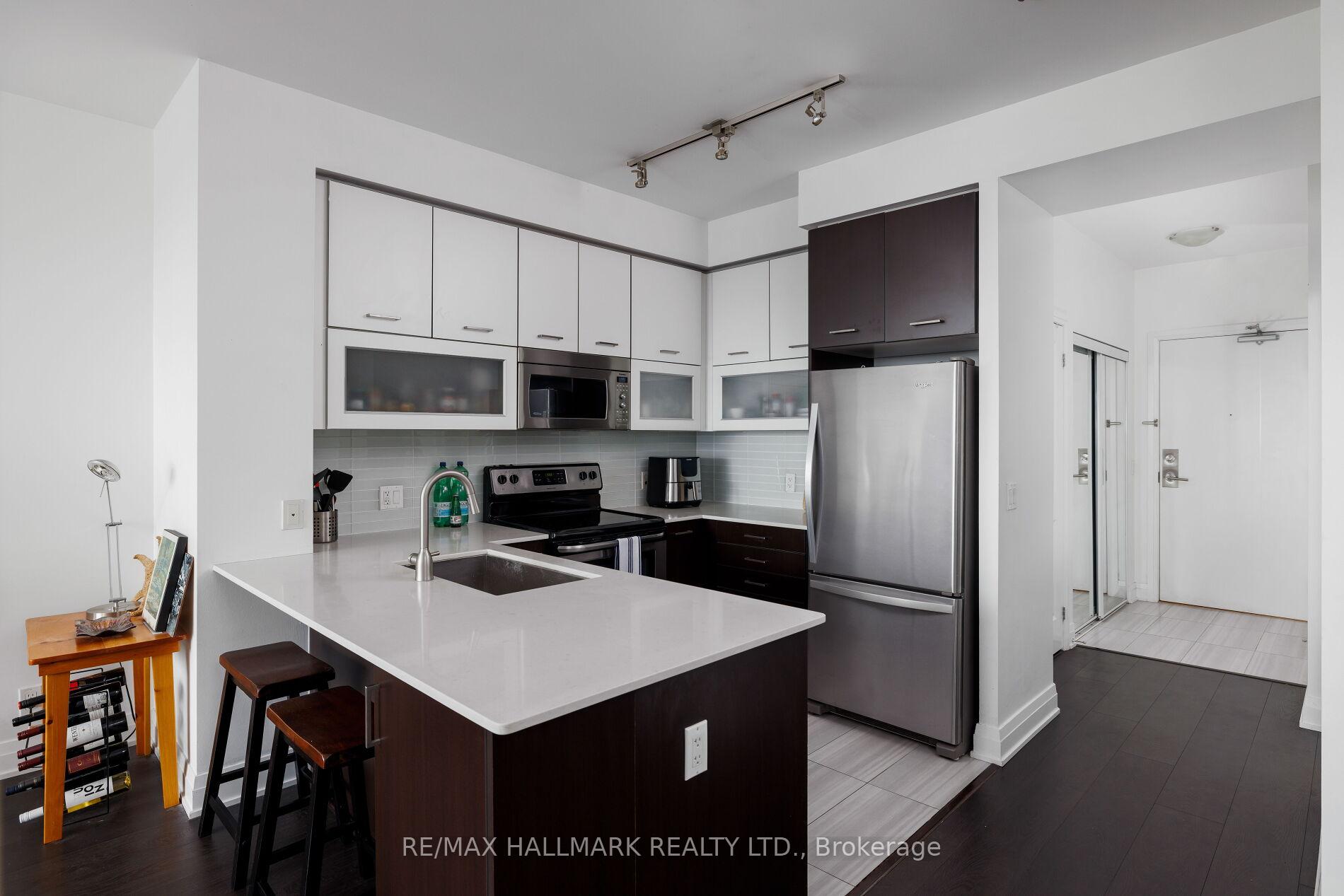 Photo 7 of Unit 1401, 530 St Clair Avenue W, Toronto, Humewood-Cedarvale — HOMEH