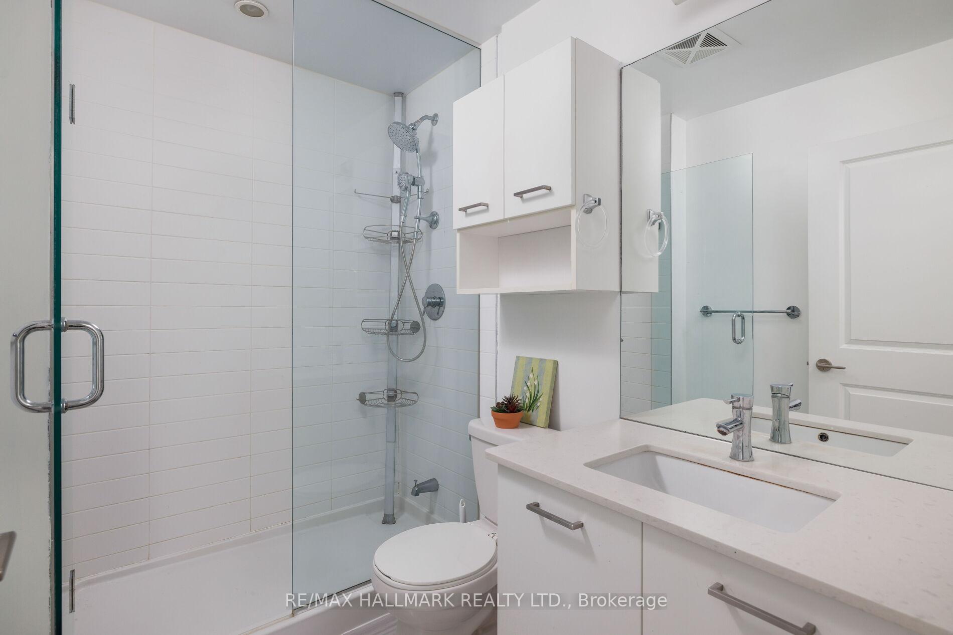 Photo 18 of Unit 1401, 530 St Clair Avenue W, Toronto, Humewood-Cedarvale — HOMEH