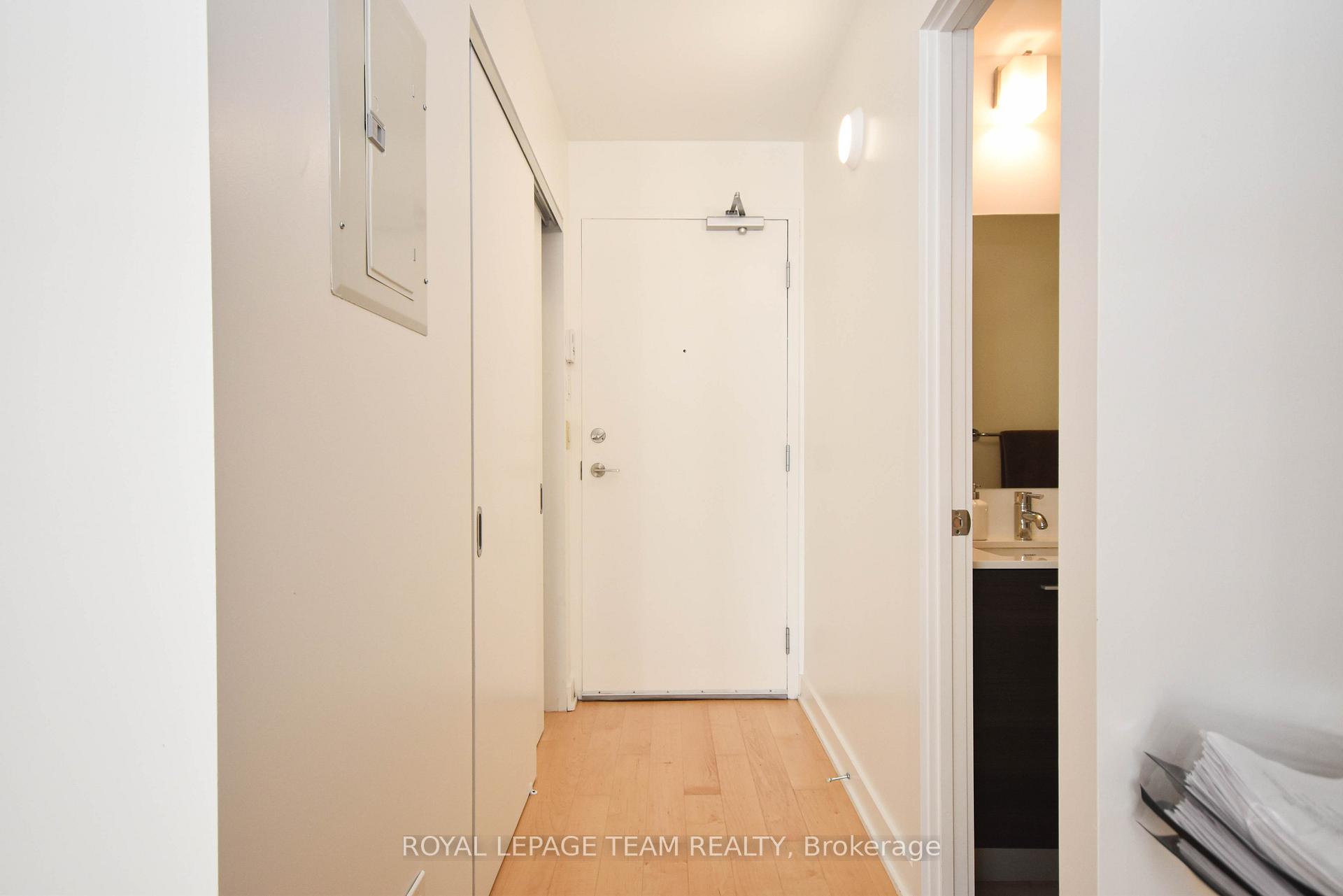 Photo 5 of Unit 726, 349 Mcleod Street, Ottawa, Ottawa Centre — HOMEH