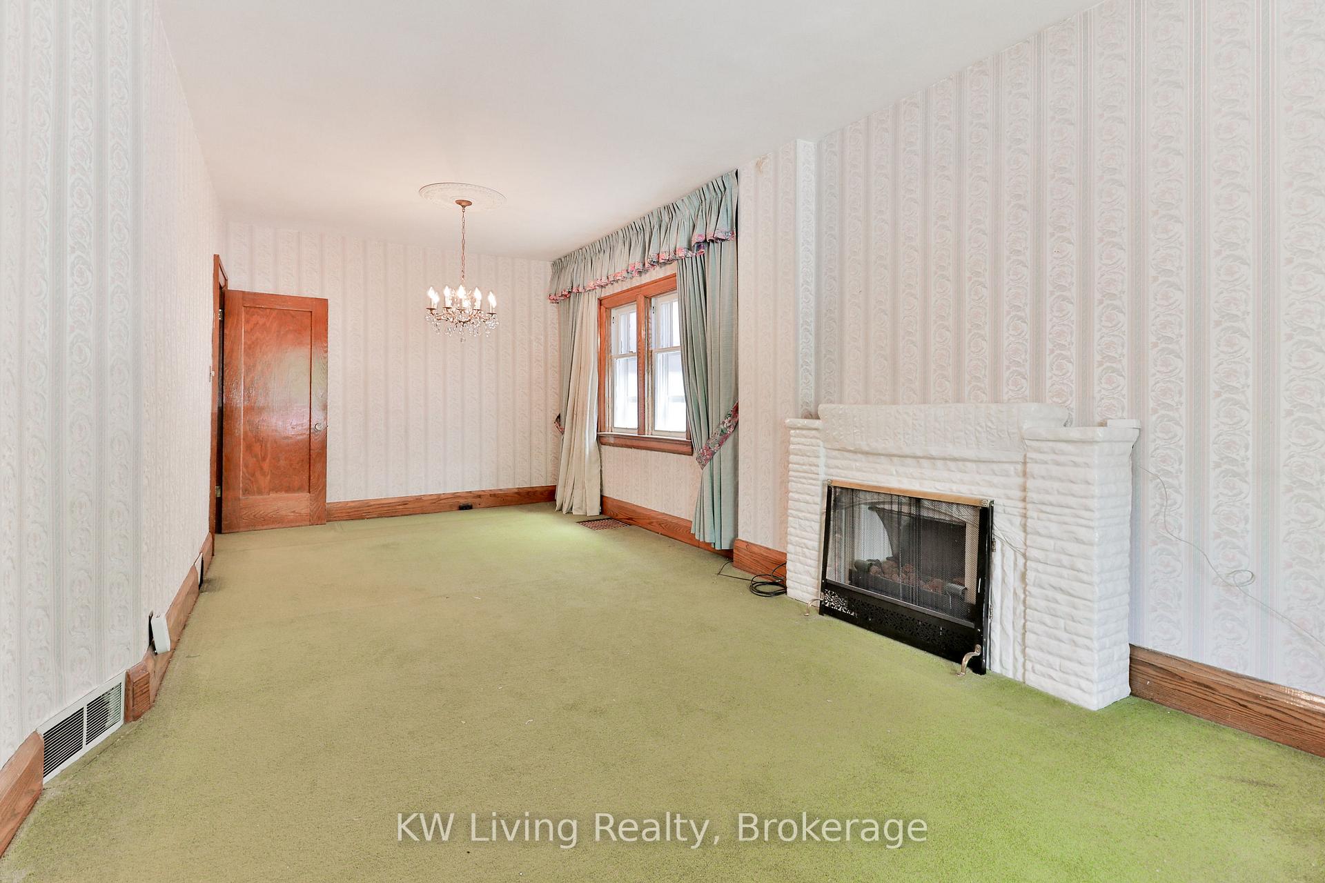 Photo 7 of 599 Durie Street, Toronto, Runnymede-Bloor West Village — HOMEH