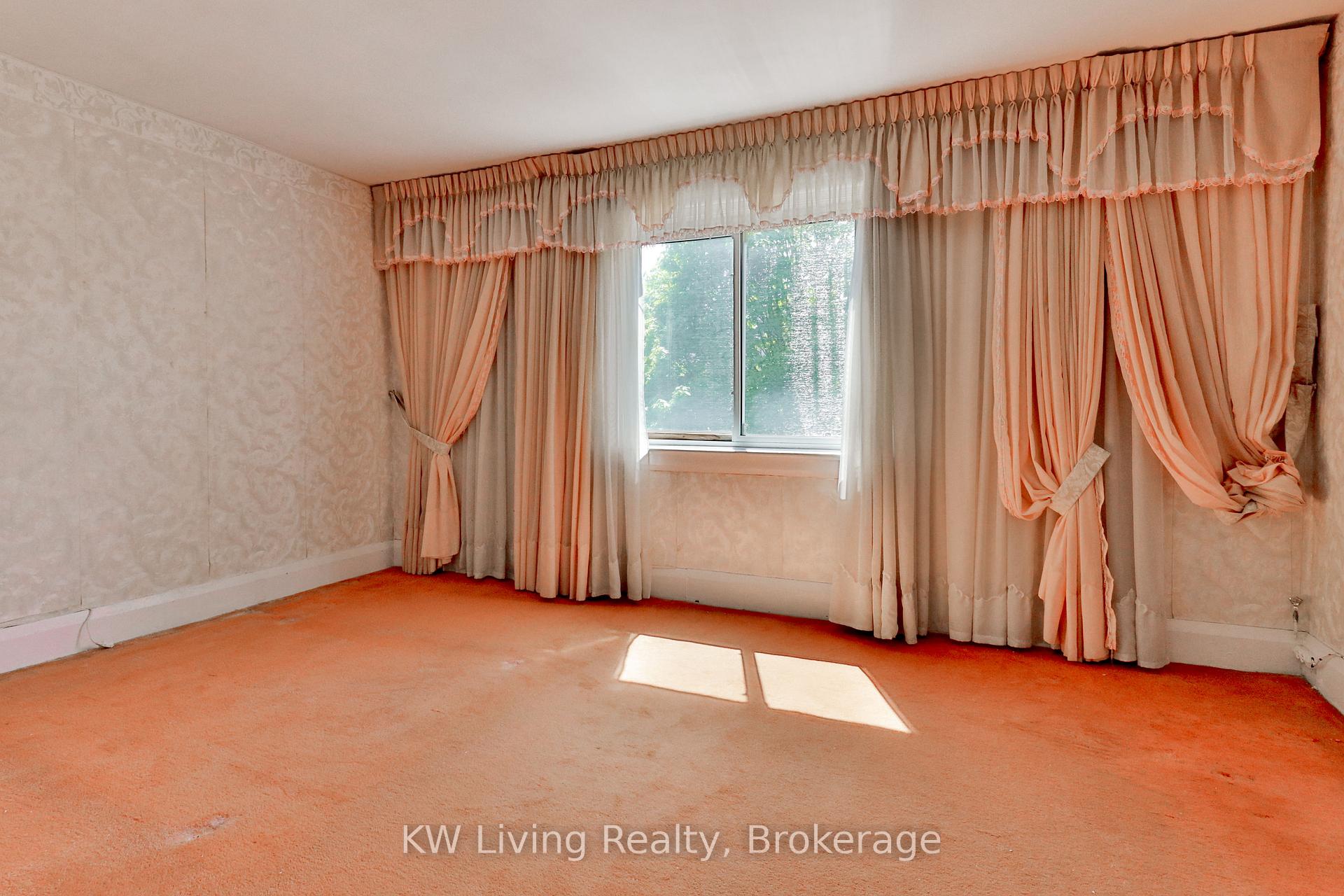 Photo 10 of 599 Durie Street, Toronto, Runnymede-Bloor West Village — HOMEH