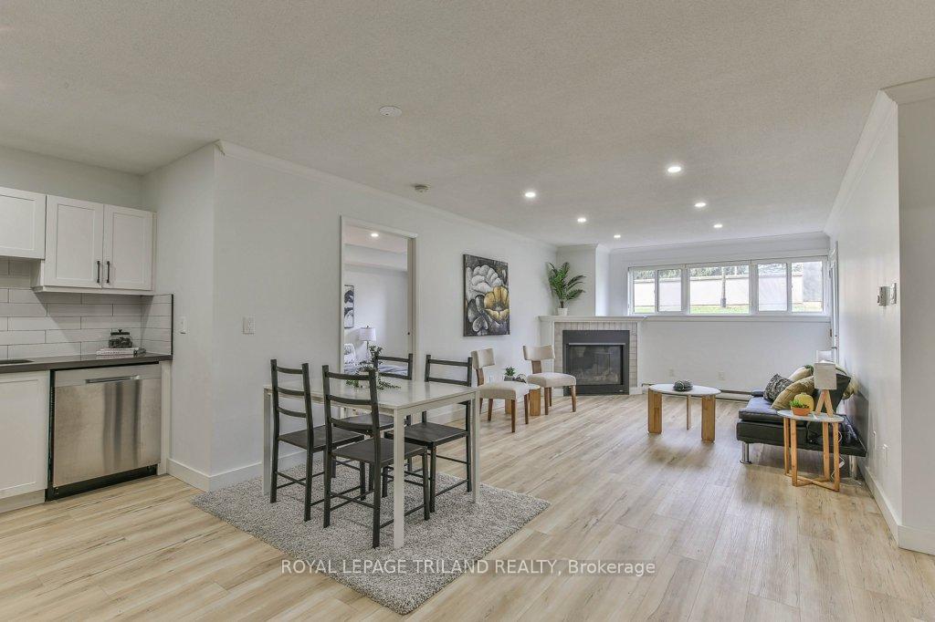 Photo 10 of Unit 104, 5 Jacksway Crescent, London, North G — HOMEH