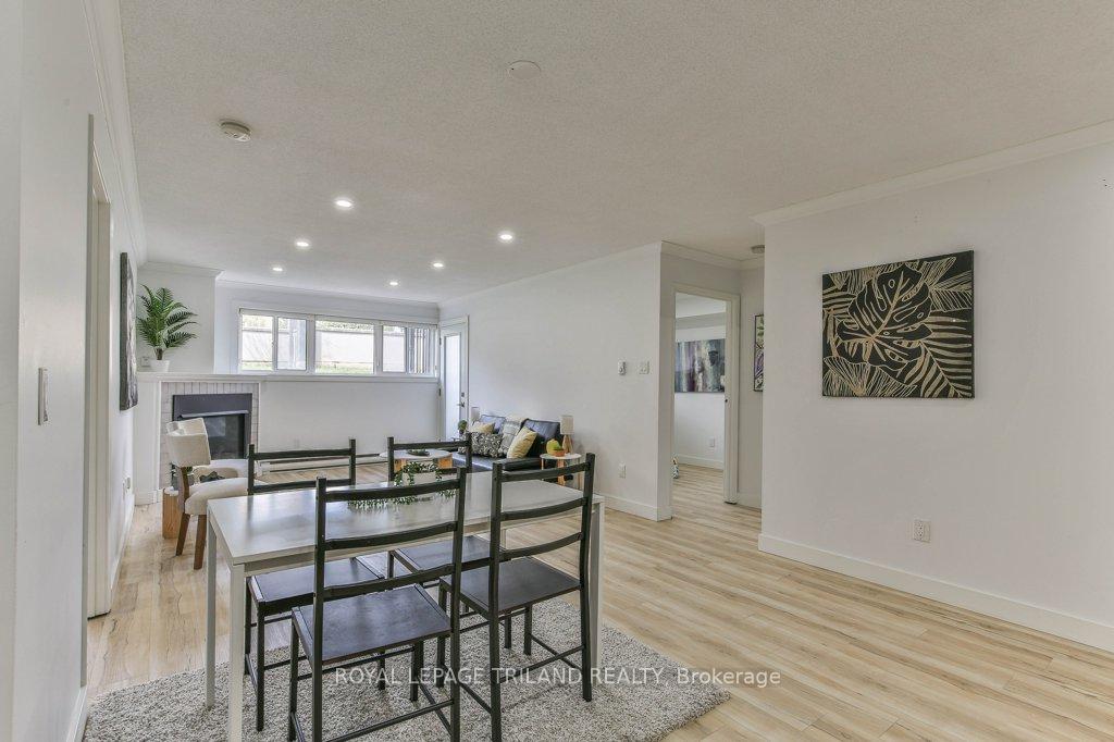 Photo 16 of Unit 104, 5 Jacksway Crescent, London, North G — HOMEH