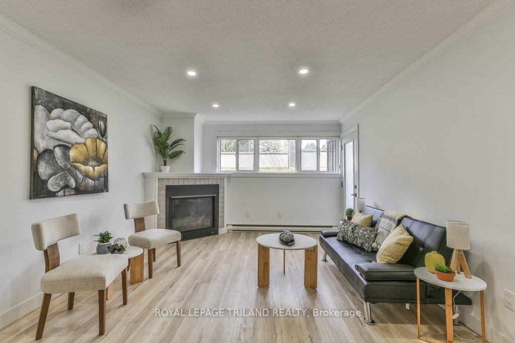 Photo 18 of Unit 104, 5 Jacksway Crescent, London, North G — HOMEH