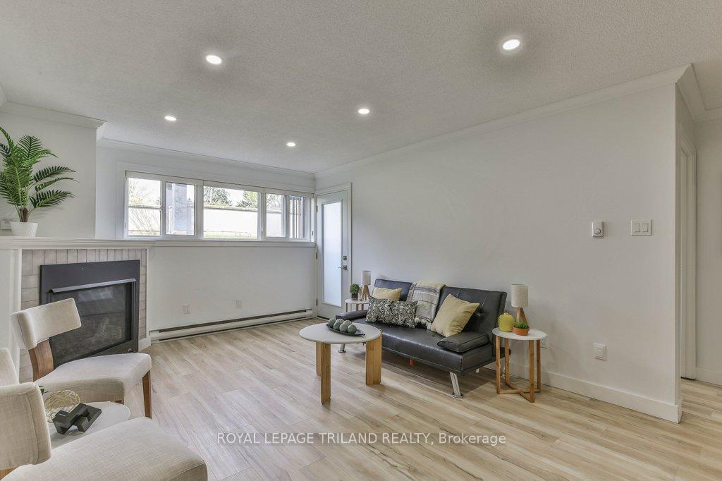 Photo 20 of Unit 104, 5 Jacksway Crescent, London, North G — HOMEH