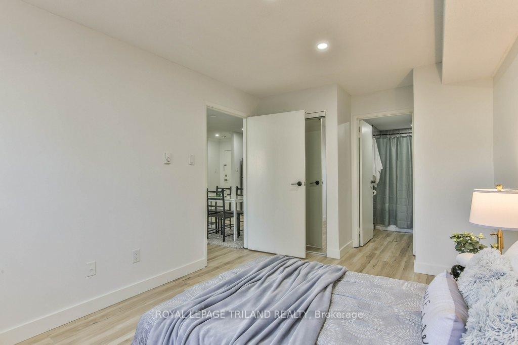 Photo 24 of Unit 104, 5 Jacksway Crescent, London, North G — HOMEH