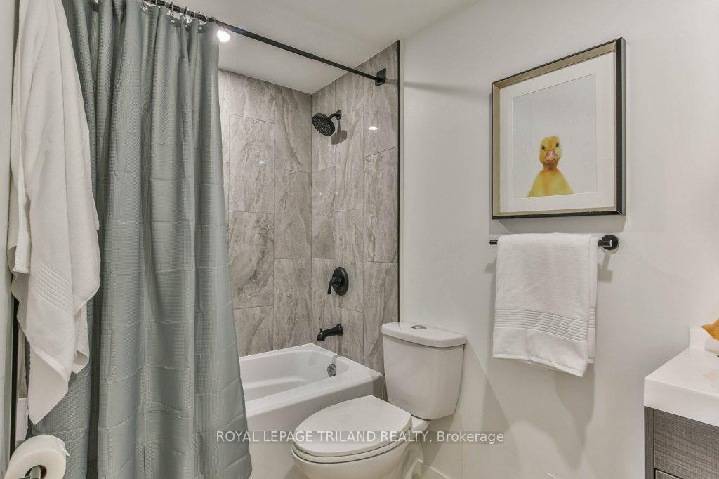 Photo 29 of Unit 104, 5 Jacksway Crescent, London, North G — HOMEH