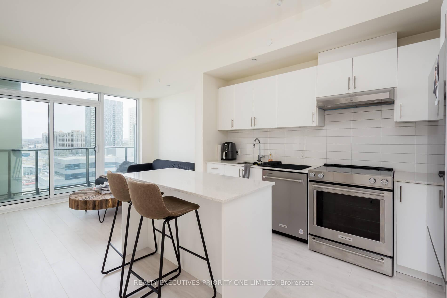 Photo 9 of Unit 923, 9000 Jane Street, Vaughan, Vellore Village — HOMEH