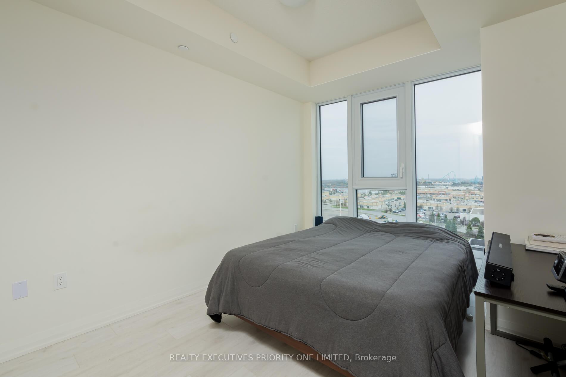 Photo 15 of Unit 923, 9000 Jane Street, Vaughan, Vellore Village — HOMEH