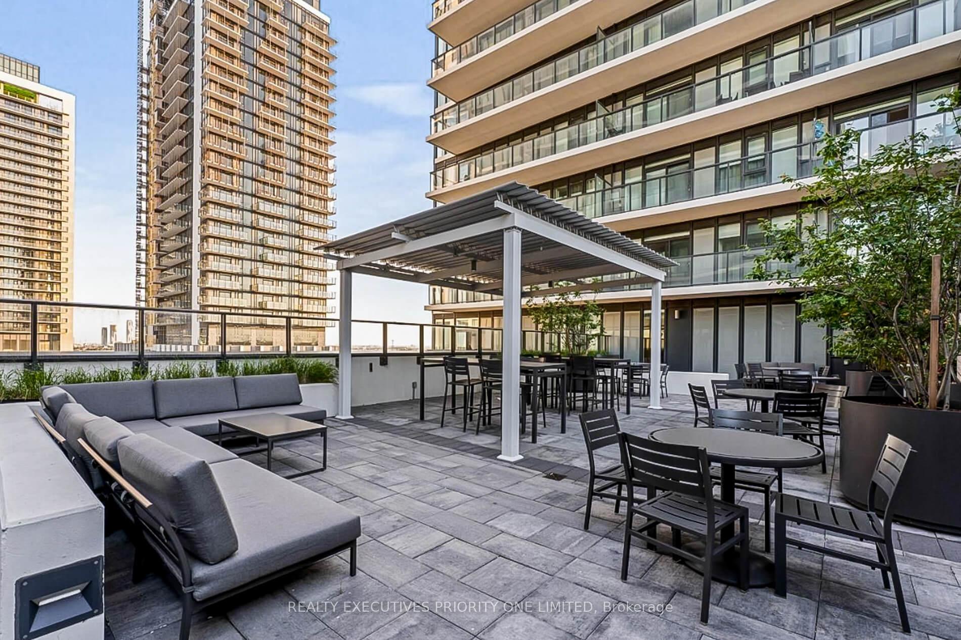 Photo 25 of Unit 923, 9000 Jane Street, Vaughan, Vellore Village — HOMEH