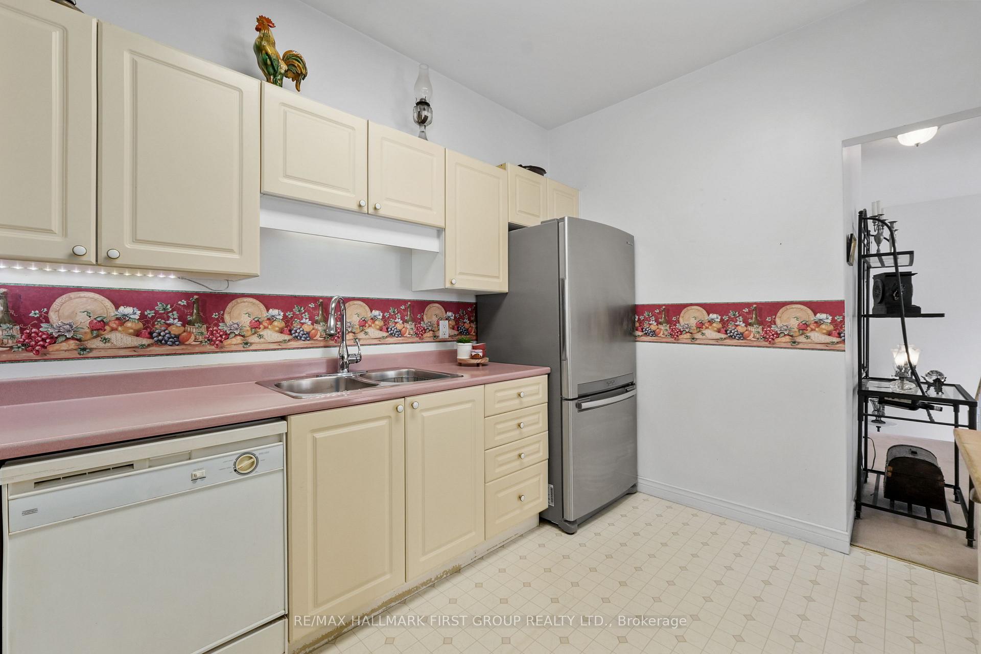 Photo 15 of Unit 107, 95 Robert's Row, Cobourg — HOMEH