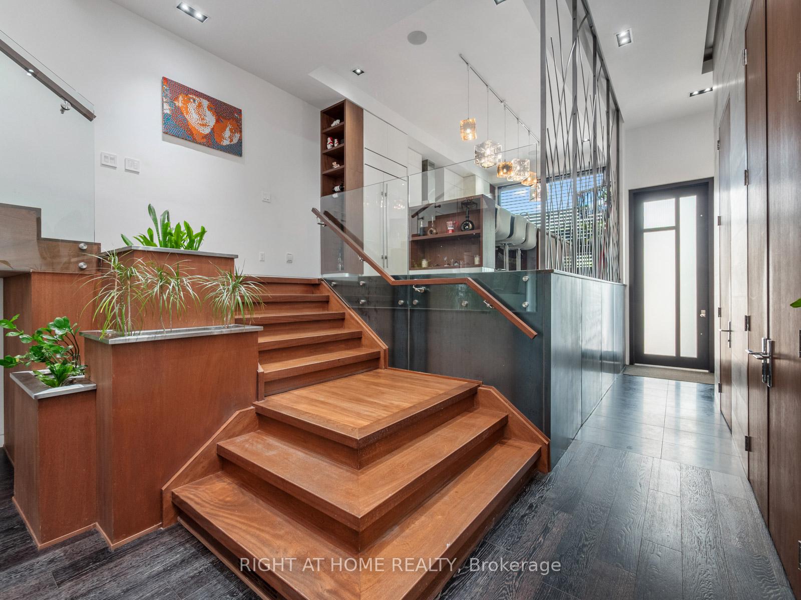 Photo 3 of 336 Melrose Avenue, Toronto, Bedford Park-Nortown — HOMEH