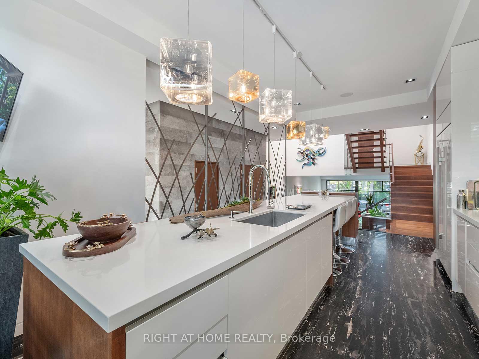 Photo 17 of 336 Melrose Avenue, Toronto, Bedford Park-Nortown — HOMEH