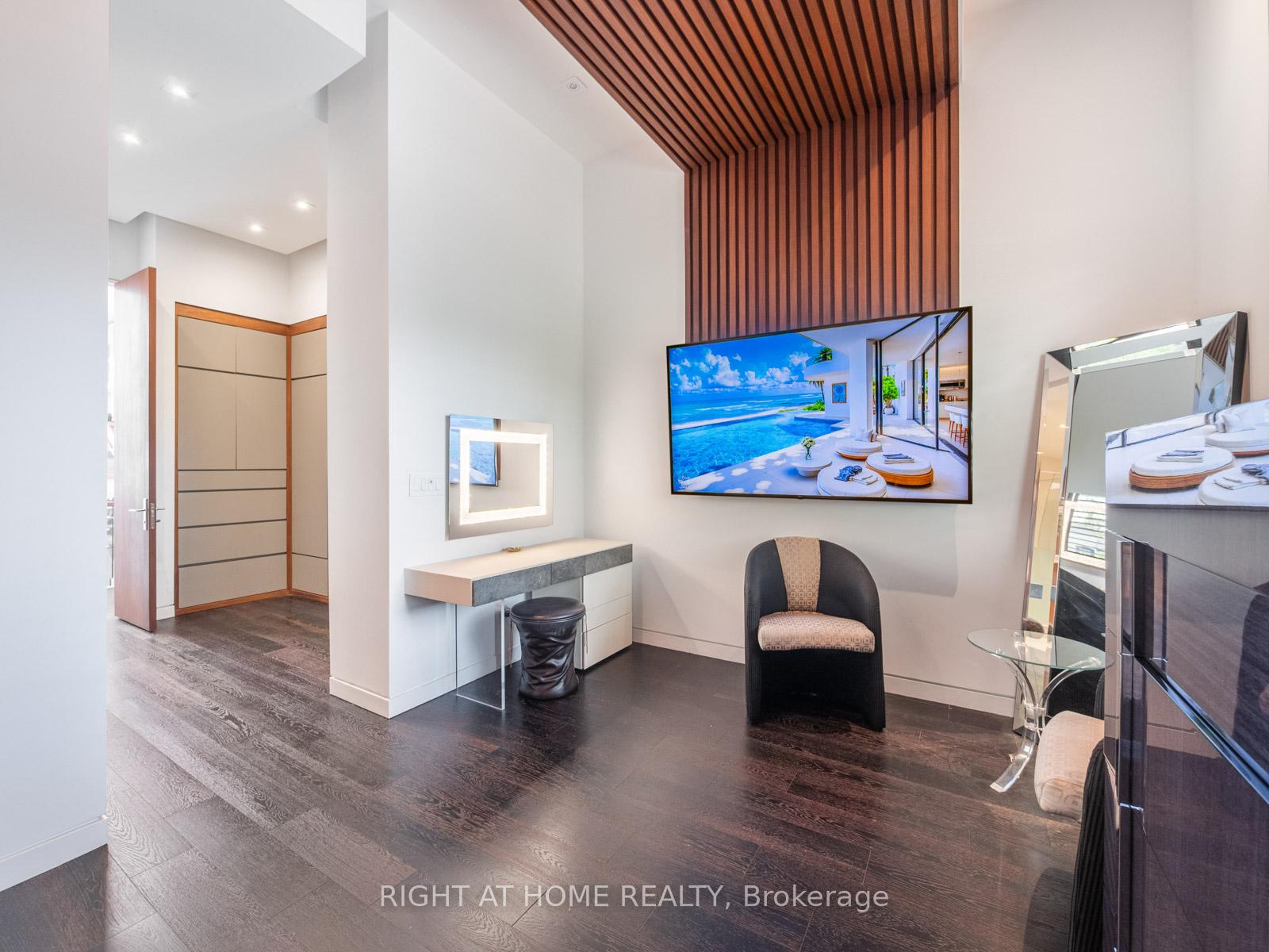 Photo 20 of 336 Melrose Avenue, Toronto, Bedford Park-Nortown — HOMEH