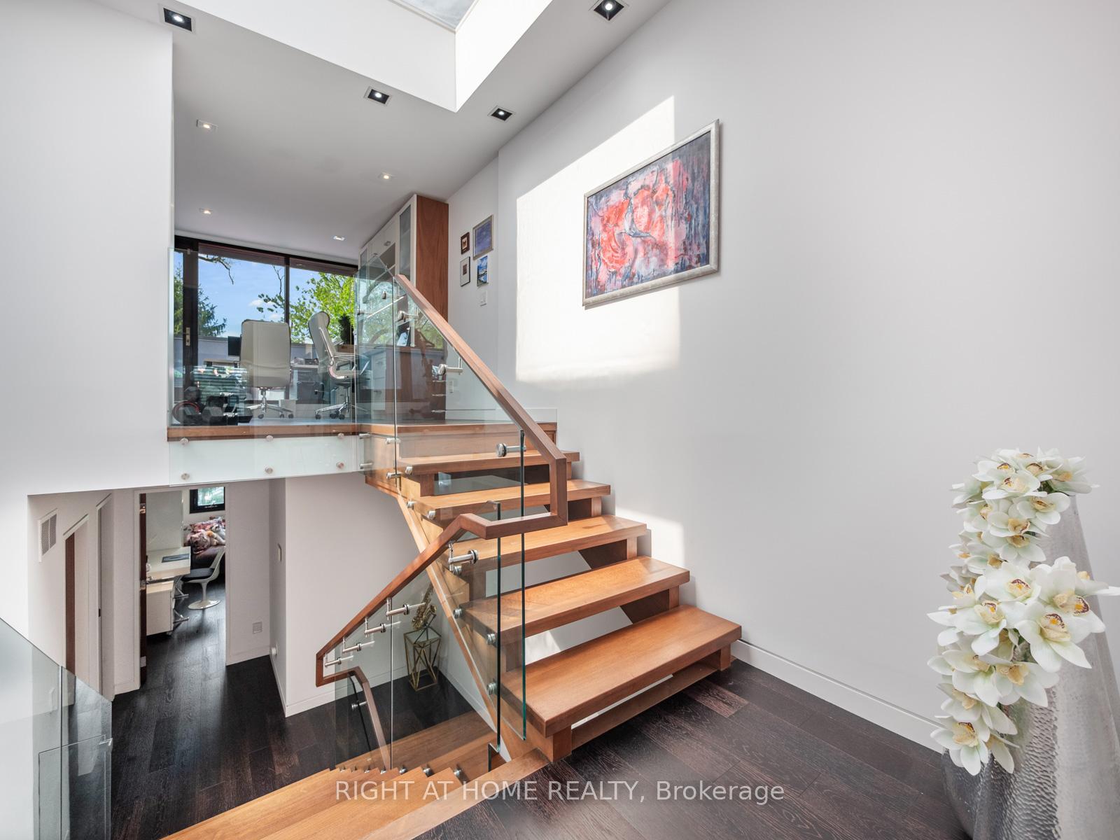 Photo 25 of 336 Melrose Avenue, Toronto, Bedford Park-Nortown — HOMEH